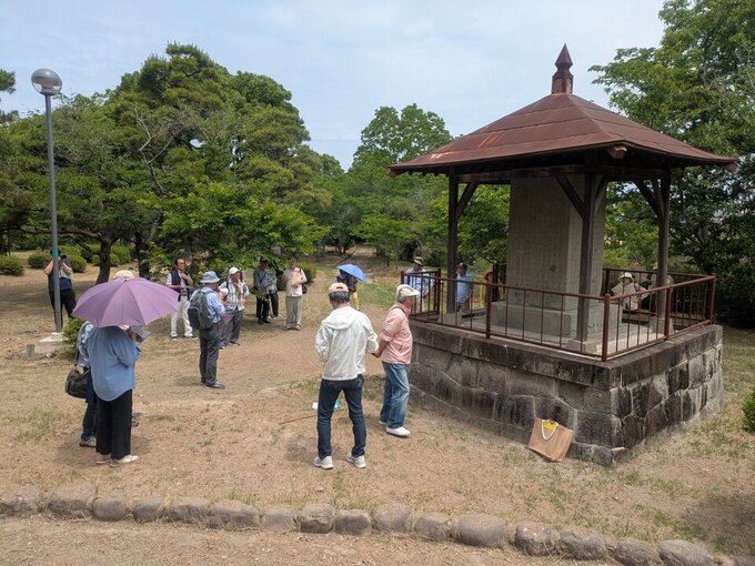 蓮池