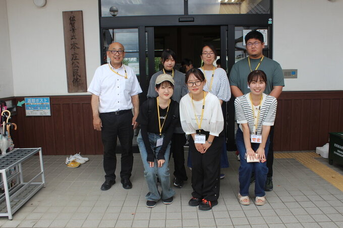 佐賀大学芸術地域デザイン学部の学生さん.jpg