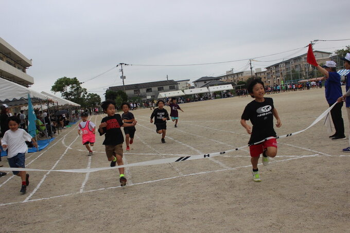 男子小中高徒競走.jpg