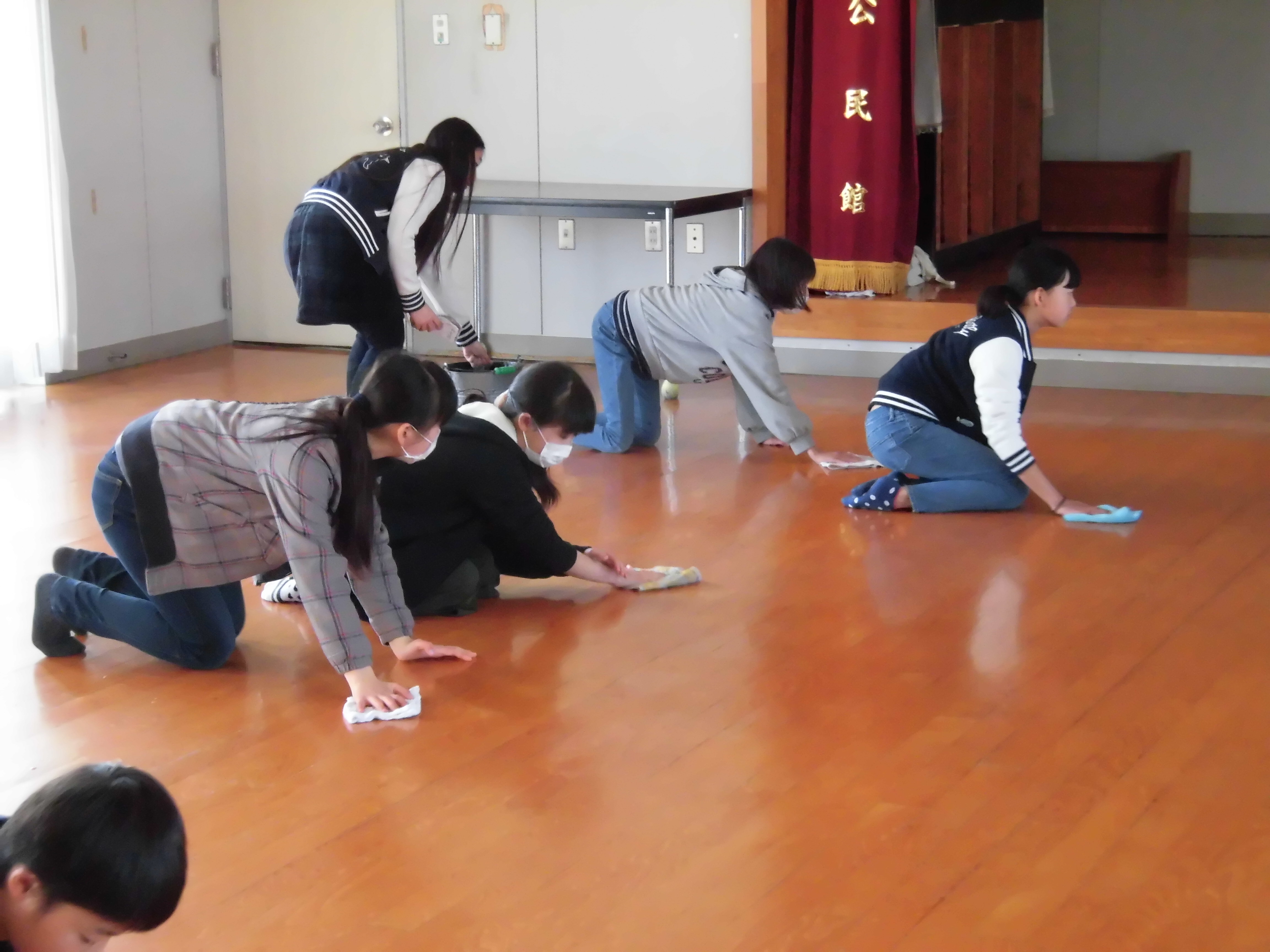 小学生掃除 