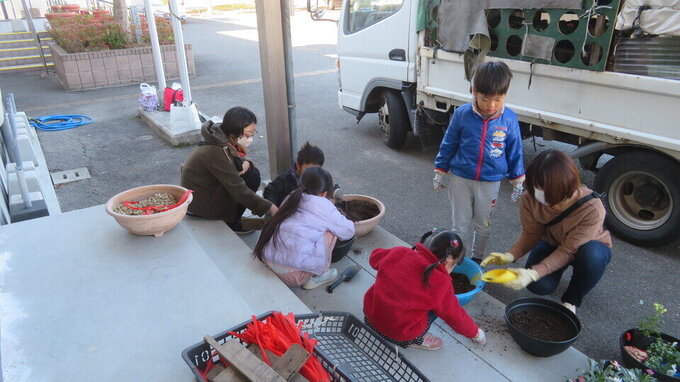 R7_11_22 みどり(2).jpg