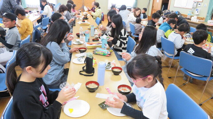 R8_1_17 ふれあいひろば(3).jpg