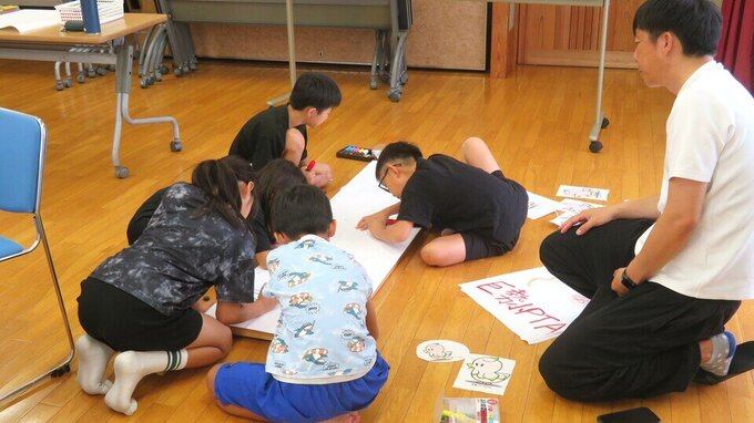 R8_8_27 看板づくり(1).jpg