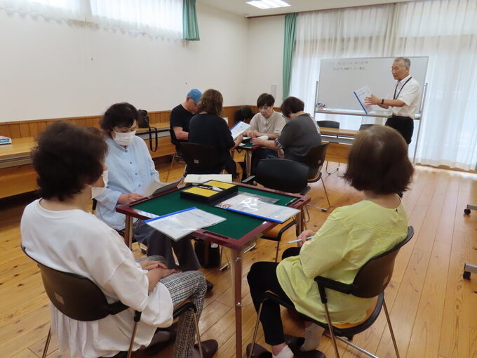 脳トレにも！健康麻将教室、松梅公民館で盛況スタート！初心者も大勢参加