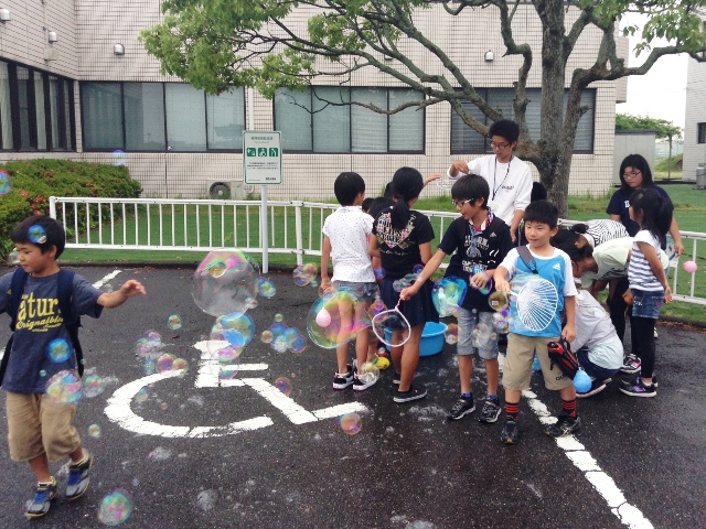 巨大しゃぼん玉.jpg