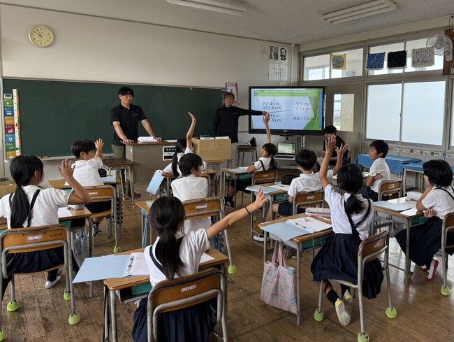02 海苔クイズを楽しむ子どもたち.jpeg