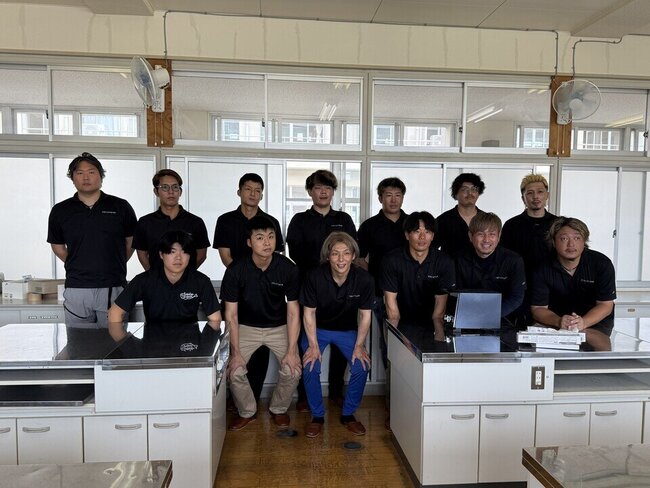 06 漁師さん集合写真.jpeg