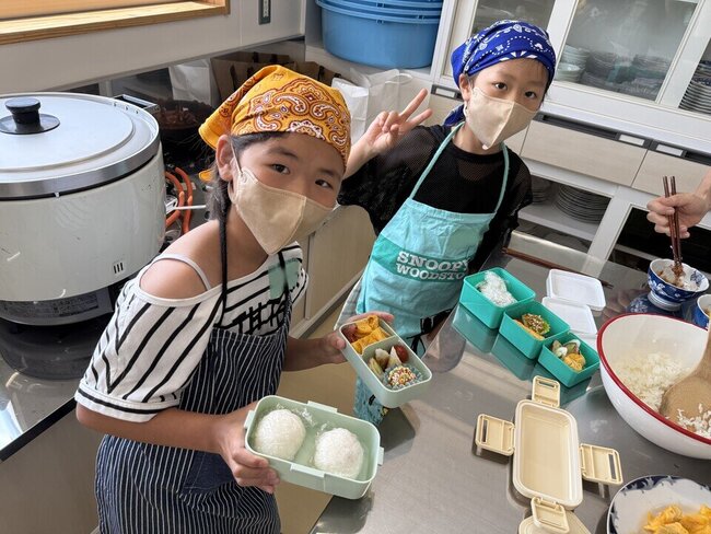 03 お弁当完成して嬉しそう.jpg