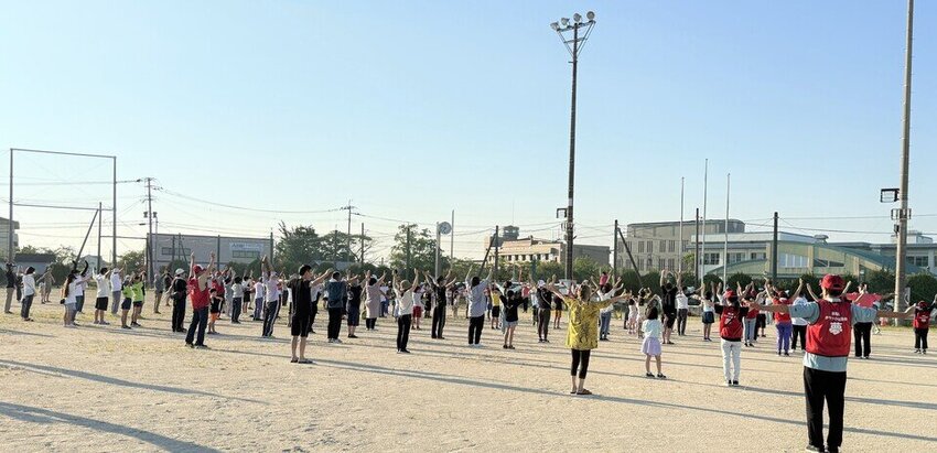 03 みんなでラジオ体操.jpeg