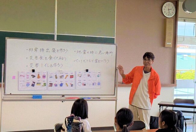 01 溝上さんの講義.jpeg