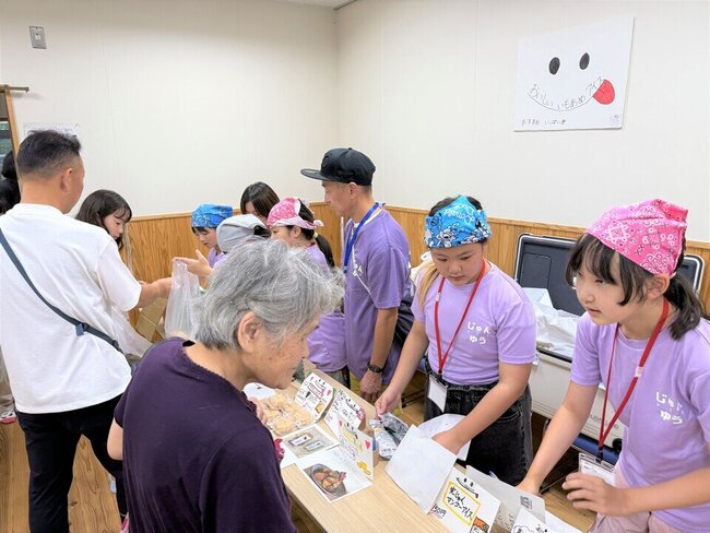 05 続々来店するお客さん.jpeg