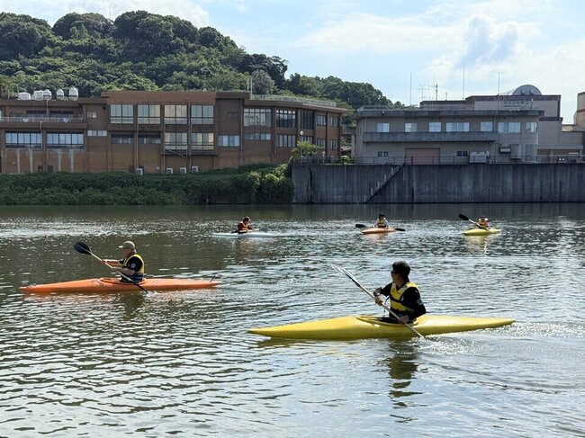 05 保護者さんもカヌーにチャレンジ.jpeg