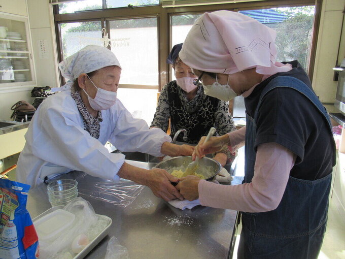 お菓子づくり.３jpg