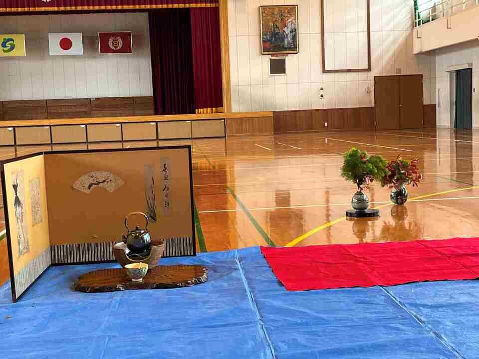 日新